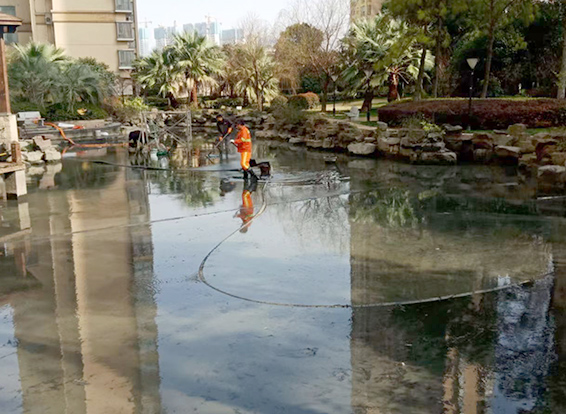 汉阴景观池淤泥清理